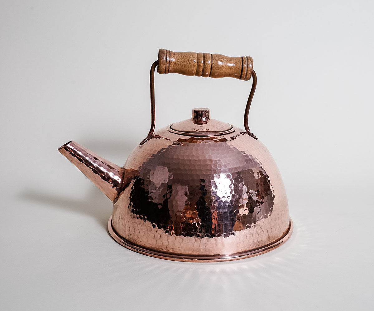 Tetera Esférica en Cobre