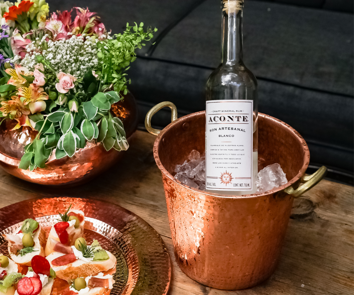 Premium Hielera en Cobre con Asas de Bronce