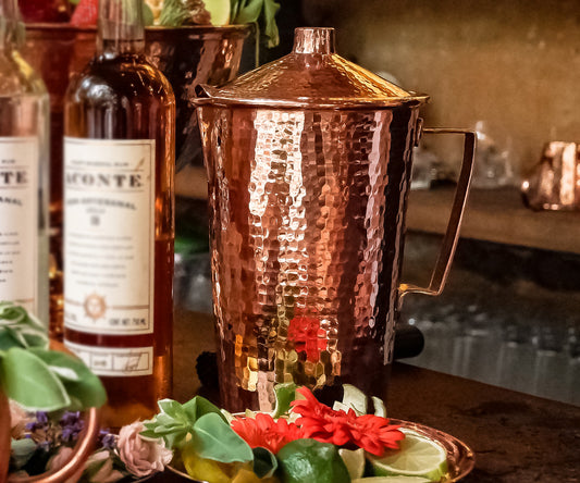 Premium Jarra con Tapa en Cobre