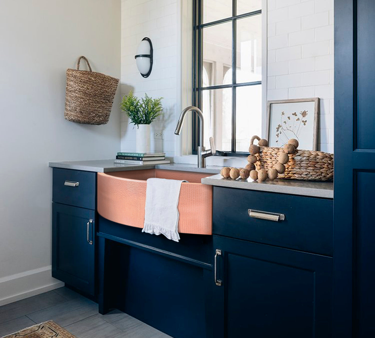 Farmhouse Kitchen Sink with Round Skirt in Copper